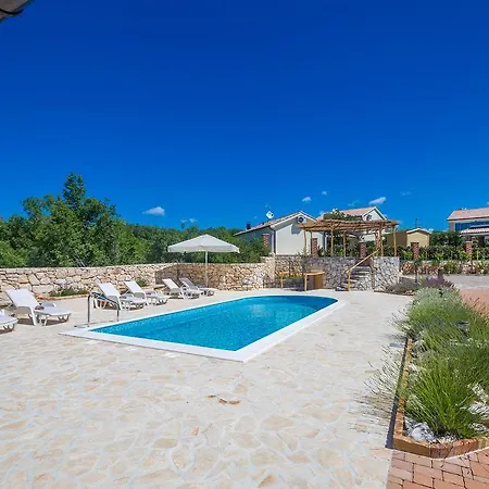 House Hojevica - Kras, Krk Σπίτι διακοπών *