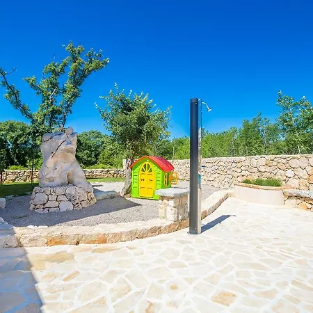 House Hojevica - Kras, Krk *