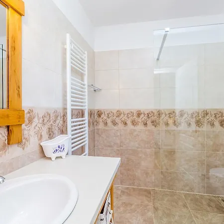 House Hojevica - Kras, Krk