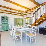 House Hojevica - Kras, Krk Kras